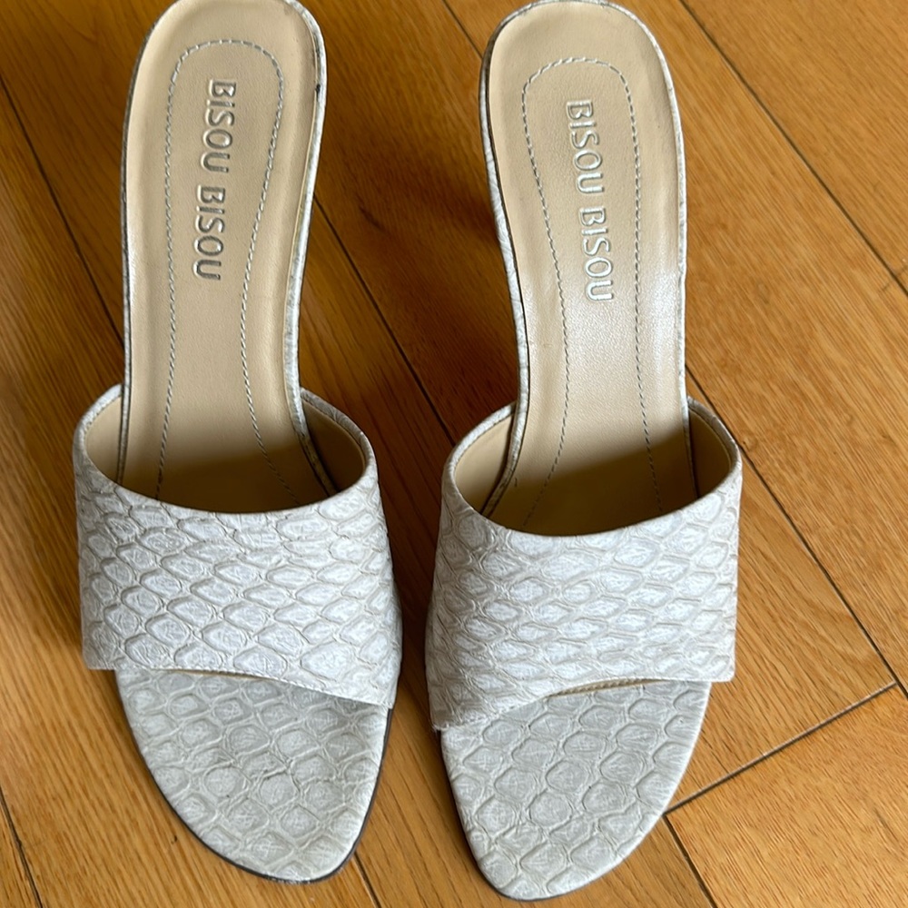 Bisou Bisou ivory heels.